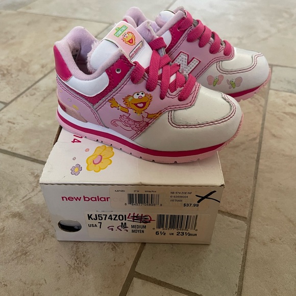 NIB New Balance 574 toddler Size 7 - Picture 3 of 6